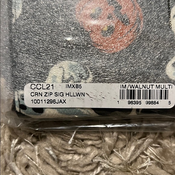 Coach Corner Zip Wristlet In Signature Canvas With Halloween Print - Picture 5 of 5